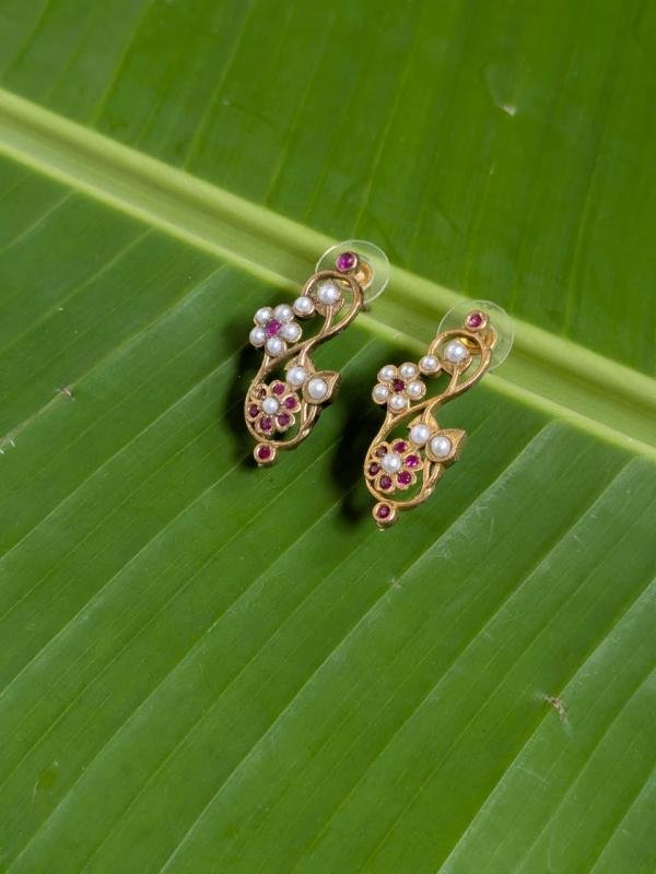 Chandni studs (brass)